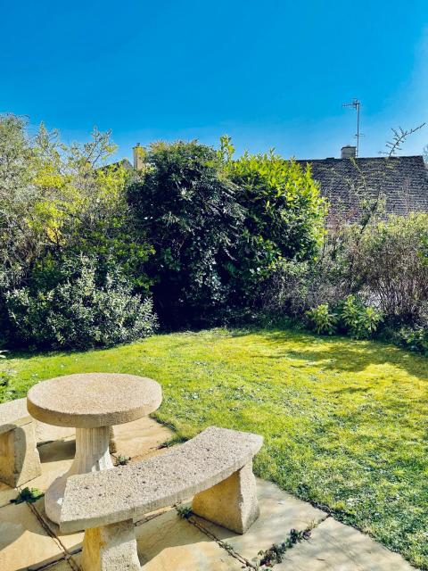 Cotswold Chic Retreats "Jacinabox" Central Chipping Campden-Parking-Garden
