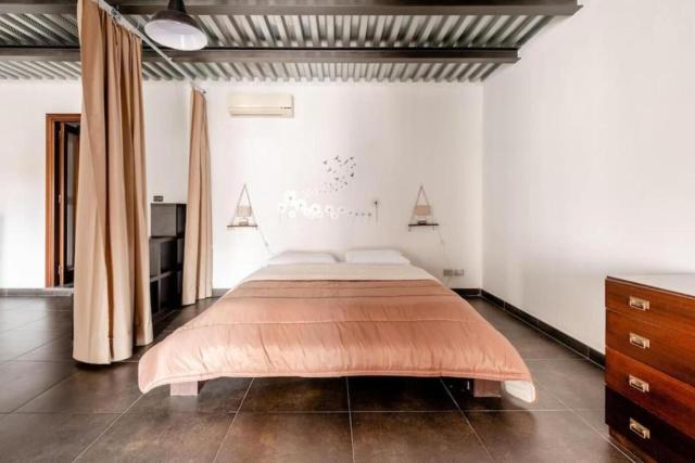 Tavola tonda apartament