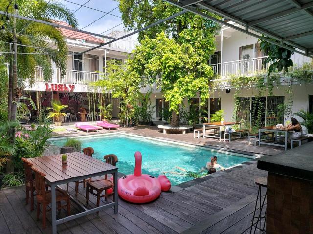 Lushy Hostel Canggu