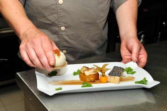 Logis Hotels Restaurant le SAINT-JACQUES -Cloyes les 3 Rivieres