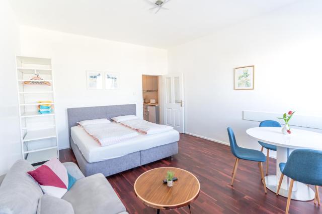 Comfortable Apartments Vienna 1100 with contactless Check-in