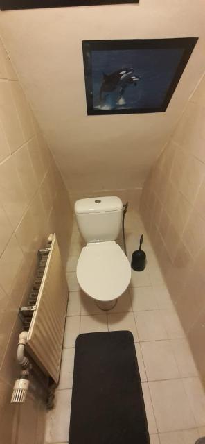 IRU, not for parties, not a hotel, room with no kitchen