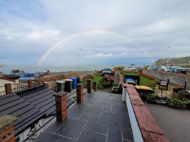 Sea View flat 2 with Fast WiFi and FREE parking