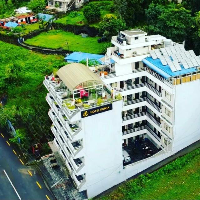 Hotel Kunja