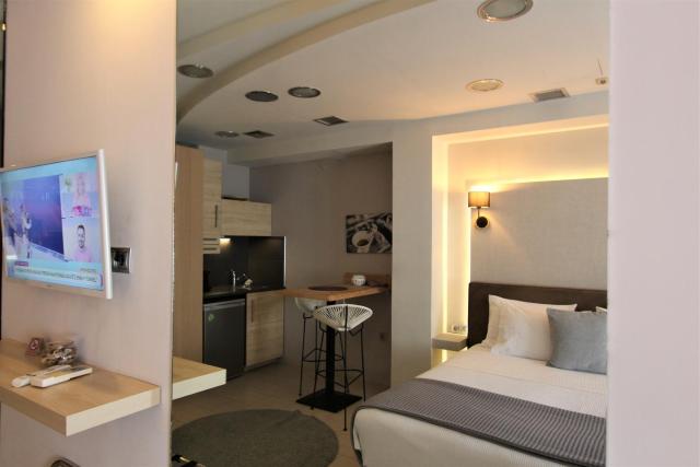 Aiolos Apartments Suites Ermou 64 Monastiraki Plaka 2nd Floor