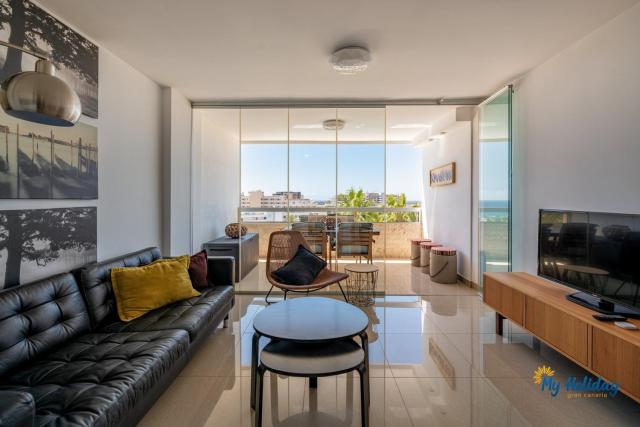 Esther's Sea View