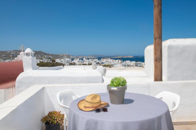 Hibiscus Rosa Mykonos Town Best Location