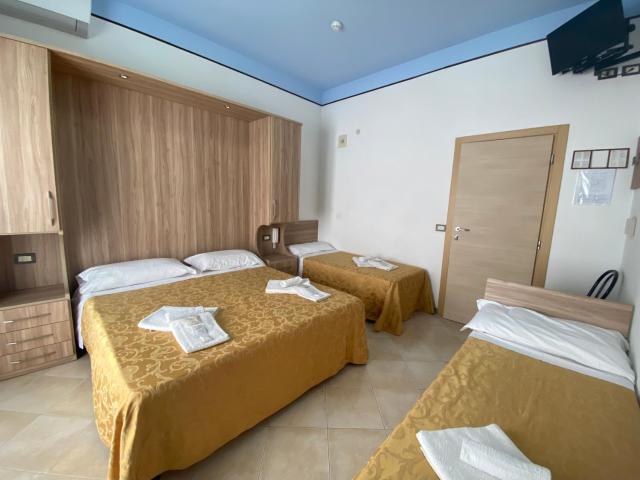 Hotel Nanni Garnì