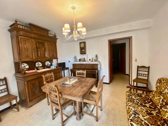 Appartement F3 de 60 m² au rez de chaussée d'une villa
