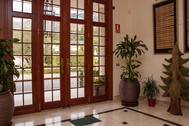 Hotel Villarocamar