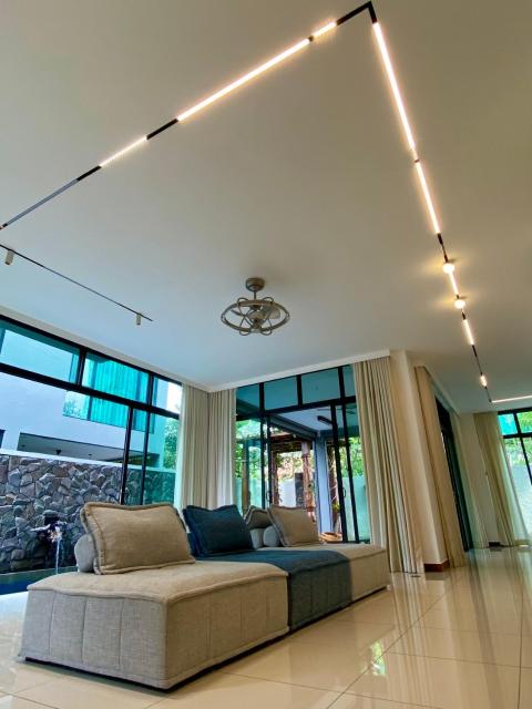 Ikiru 18 Private Saltwater Pool Villa, 3 Ensuite BR, Outdoor BBQ, 5 mins to Beach
