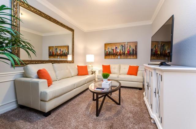 Spacious Condo in Vista Cay Resort LUXURY AWAITS