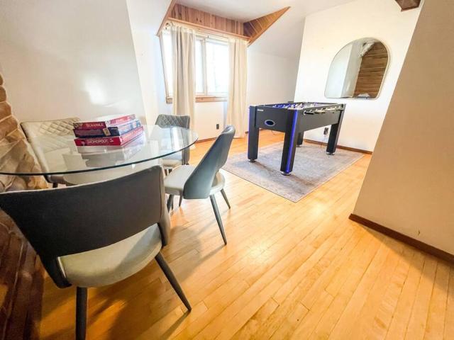 Private Mountain Cabin! King Bed 8 Acres Game Rm