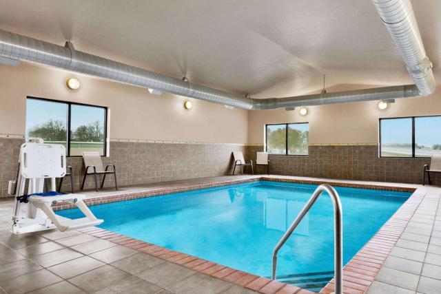 Baymont by Wyndham Sioux Falls North,I-29,Russell St, Airport