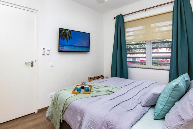 Casa Blue Breeze