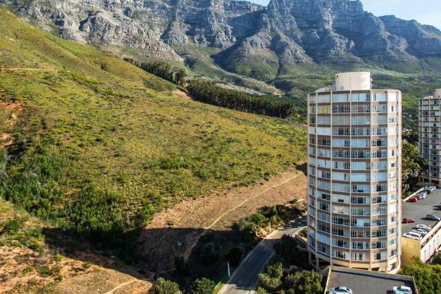 Disa Park Studio with Mountain Views