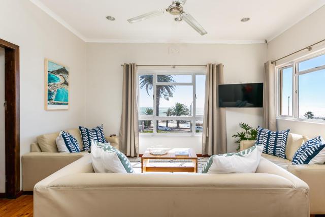 Camps Bay Village - Tidal Pool Apartments