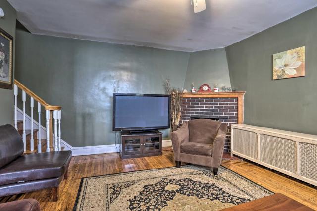 Suburban Home w/ Backyard Patio < 7 Mi to Dtwn!