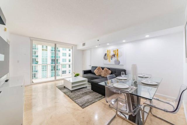 4BR APT with Bay View at Brickell, Free Parking
