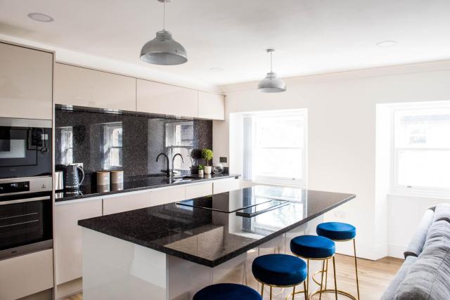Monterey Residence - Stunning, Duplex Apartment in the Heart of Kendal