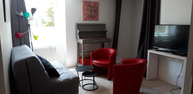 Triplex tout confort, plein centre ville Bauge en Anjou