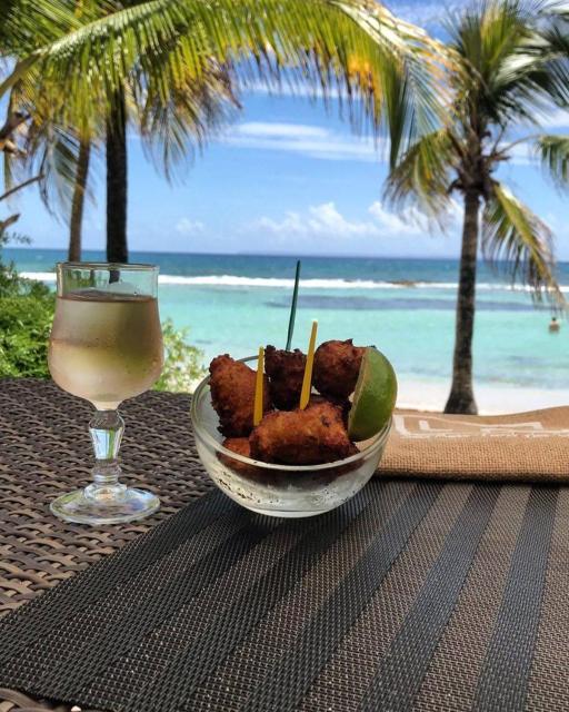 STUDIO LUX KEVY MANGANAO Vue sur Mer, Piscine & Plage privée