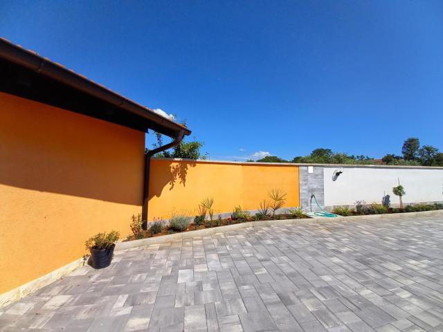 Apartment & Studio Vrdoljak