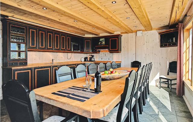 Nice Home In Hemsedal With Sauna