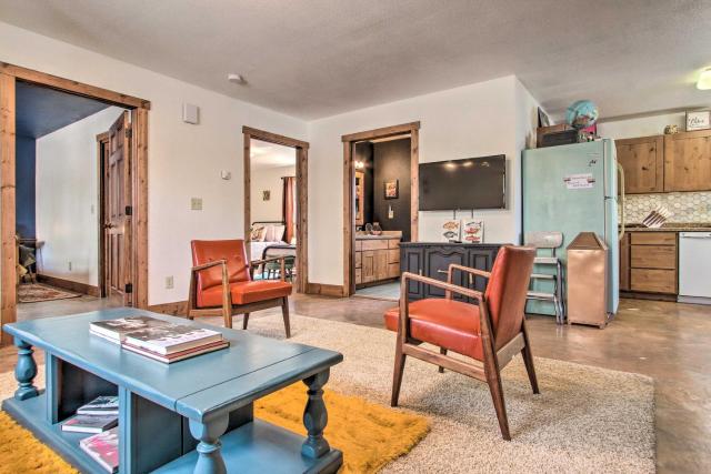 Chic Retro Retreat in Choteau: Walk to Dtwn!