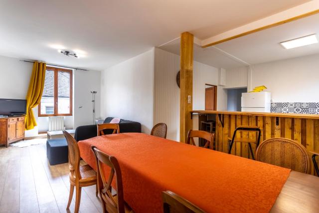 Monesto Gite maison de ville cité médiévale