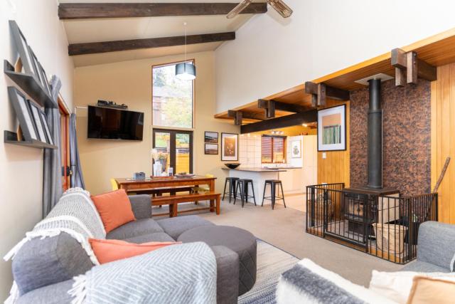 42a Alpine Avenue