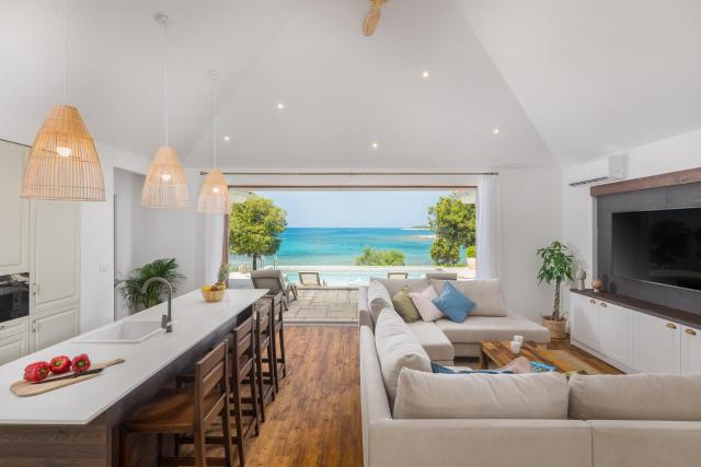 Luxury Glamping Beach Villas Porto Bus