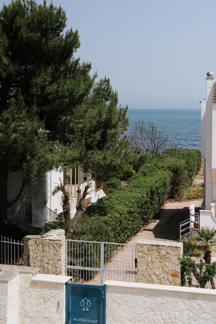 APULIA BLUE APARTEMENTS & B&B