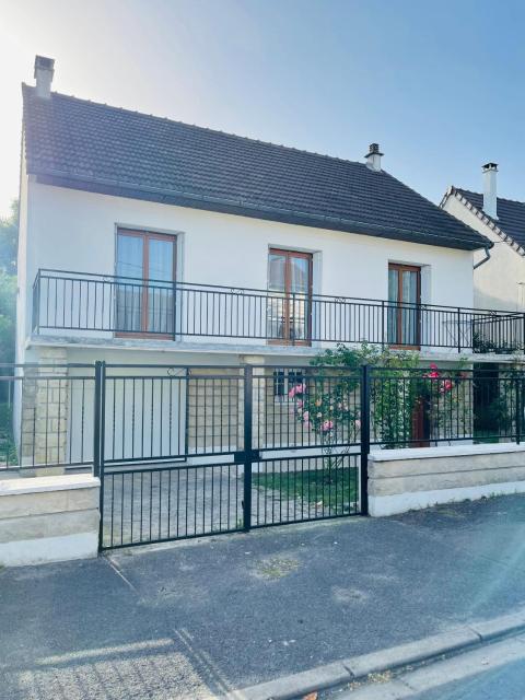 Super maison entre paris et Disney