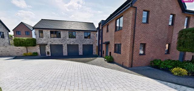 2 Bed Lovely home close to City Center & Rail Station