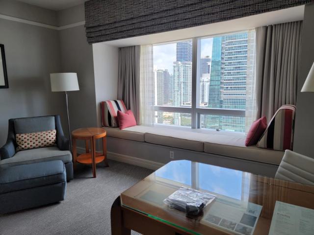 Four Seasons Studio - Privately Owned Unit