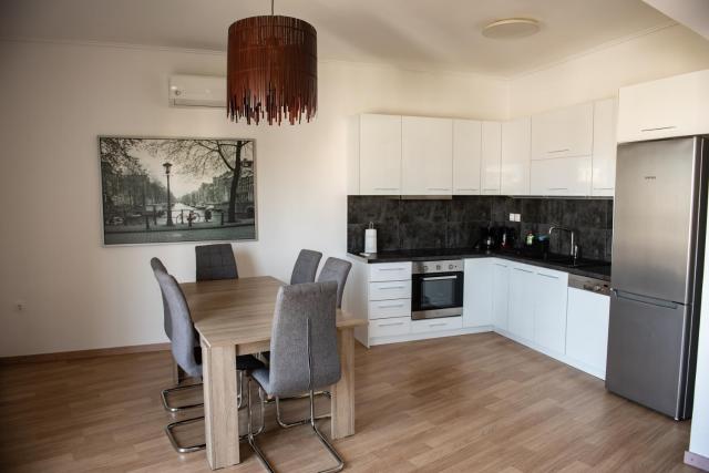 Renovated apartment 5min from subway station 'Attiki'