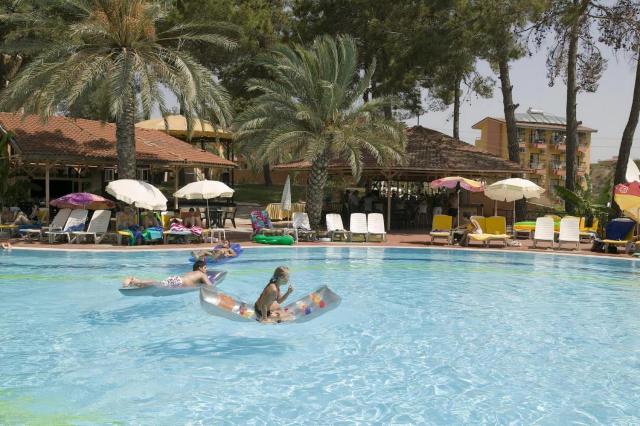 Side Palm D'or Hotel