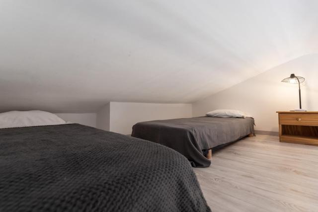 Ambroggio - Grand studio avec mezzanine - Vue Mer