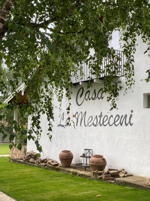 Country Club La Mesteceni