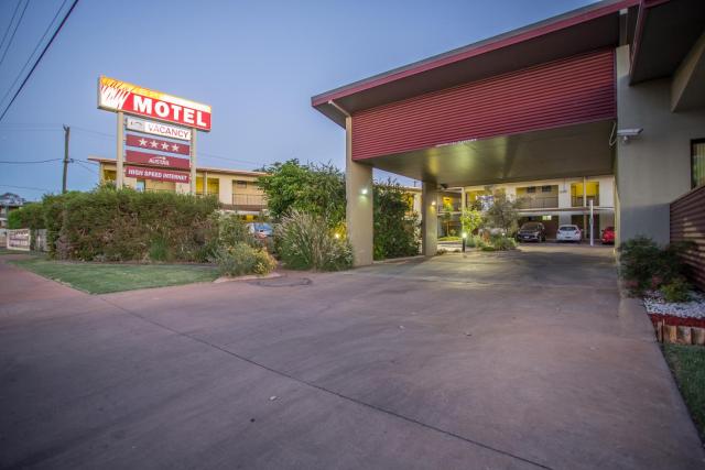 Spinifex Motel and Serviced Apartments