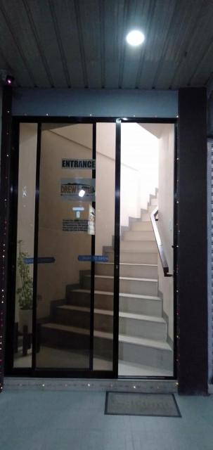 Drew Hostel