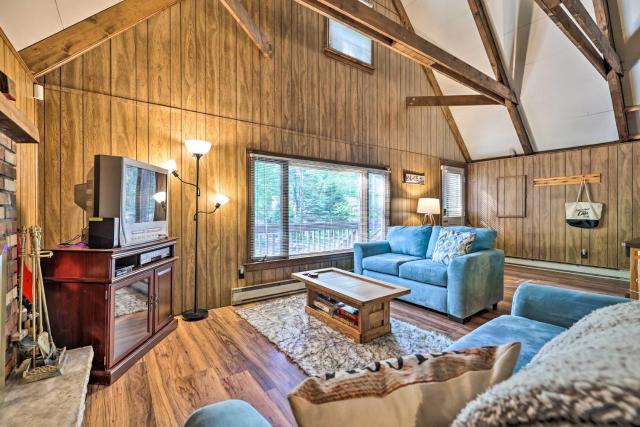 Game Room & Fire Pit: Tree-Lined Pocono Lake Cabin