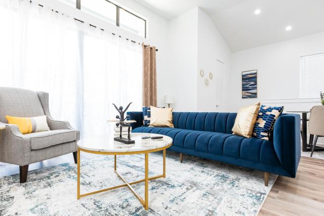 Beautifully Decorated, Modern Downtown Houston Home