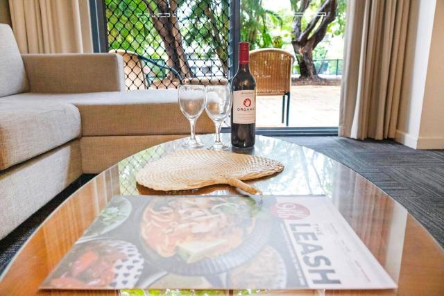 Harbourside Pool Escape with Leafy Alfresco Patio