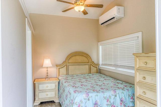 Beach cottage villa
