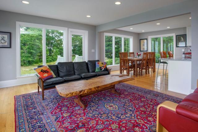 Bayfront Gem w/ Amazing Water Views + Pond!