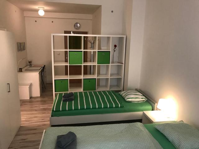 3 Bed Flat - Sleeps 20 - Smoking room - Wifi
