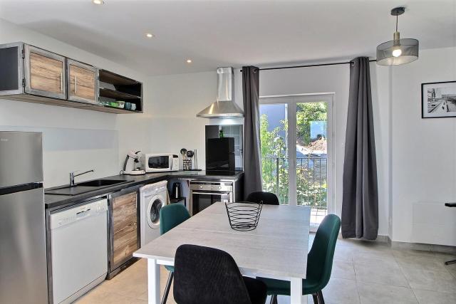 Apt type 3 en Duplex sur EVIAN les Bains vue lac