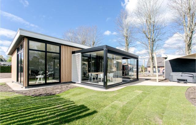 Nice Home In Voorthuizen With Wifi